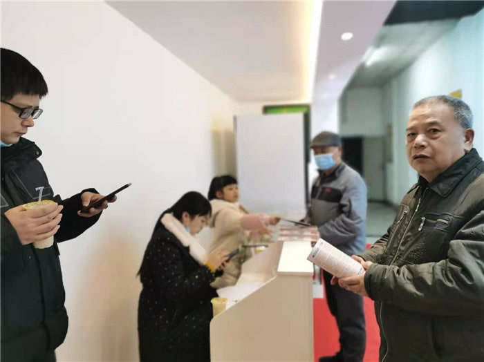 四川中青旅綿陽分社、綿陽市中旅假日旅行社、綿陽自來文化傳播有限公司24H自助售貨服務(wù)盛大開業(yè)
